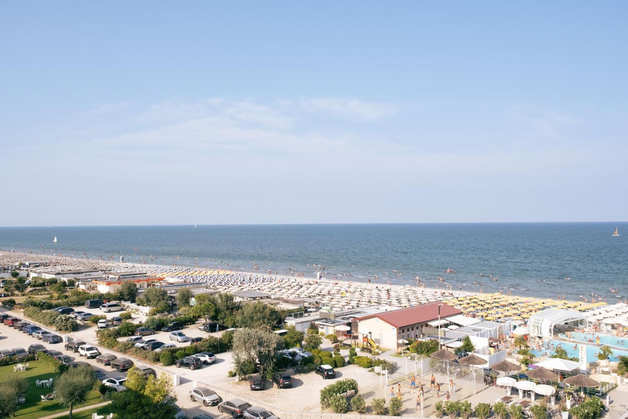 Hotel King - Azzurro Club Milano Marittima Kültér fotó