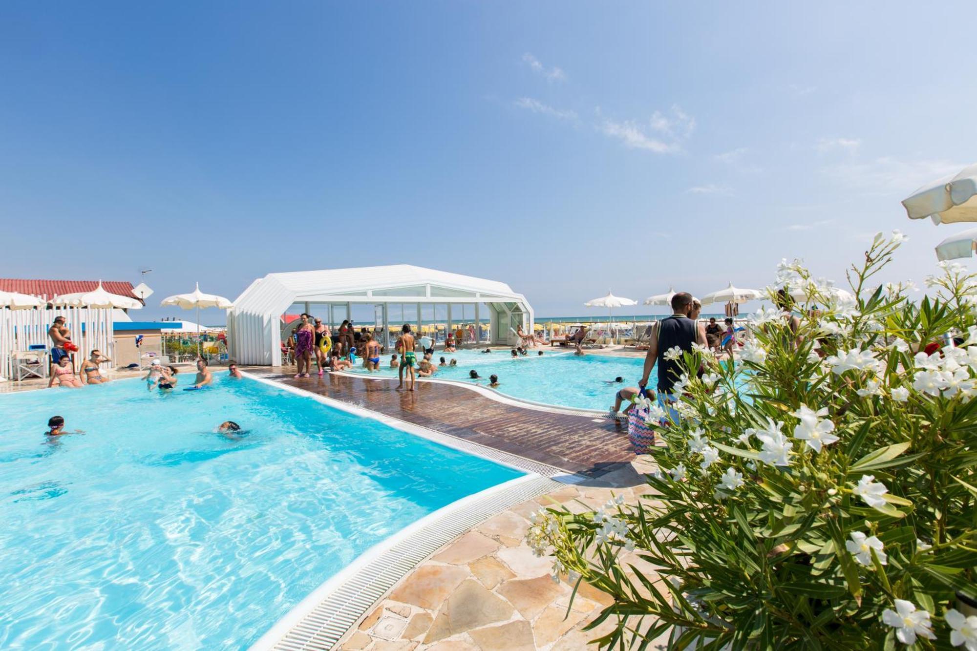 Hotel King - Azzurro Club Milano Marittima Kültér fotó