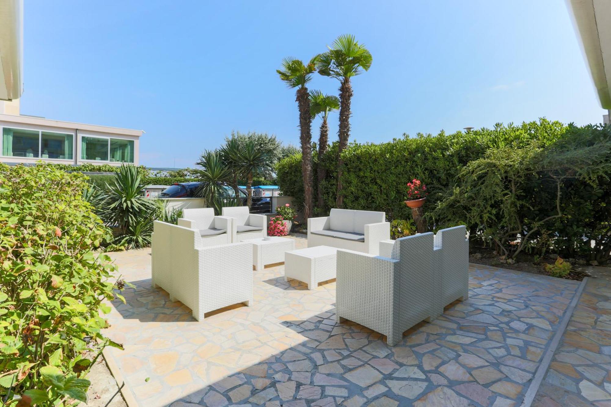 Hotel King - Azzurro Club Milano Marittima Kültér fotó