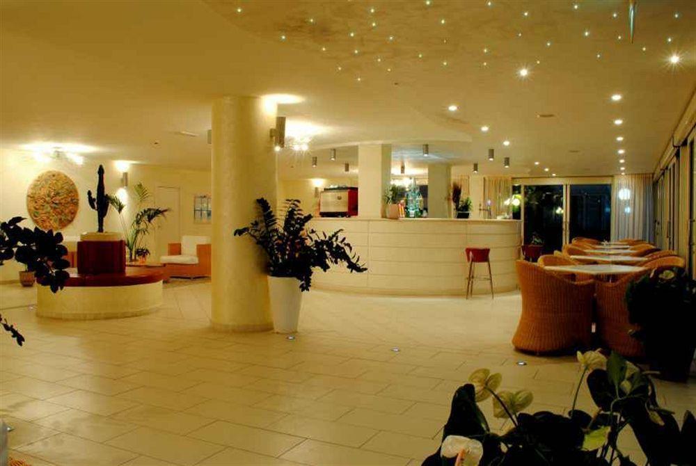 Hotel King - Azzurro Club Milano Marittima Kültér fotó