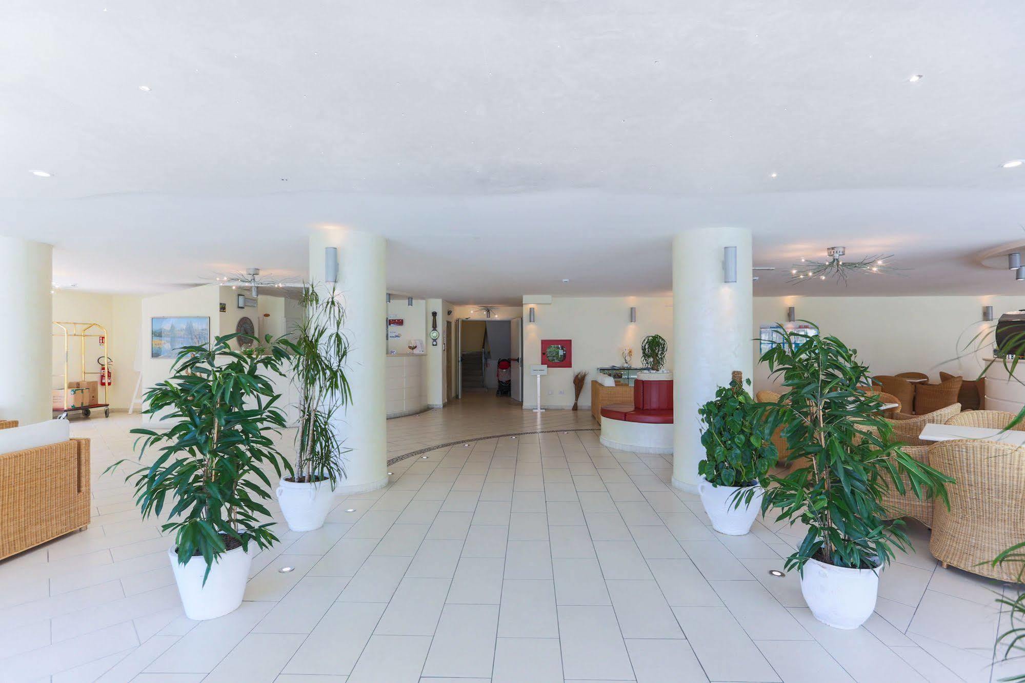 Hotel King - Azzurro Club Milano Marittima Kültér fotó